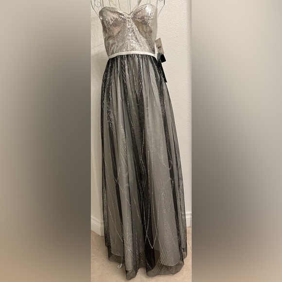 15127 Black-Silver Sequins Dress